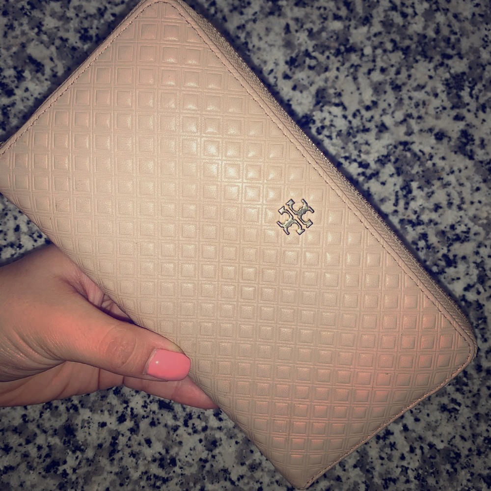 Tory Burch Wallet